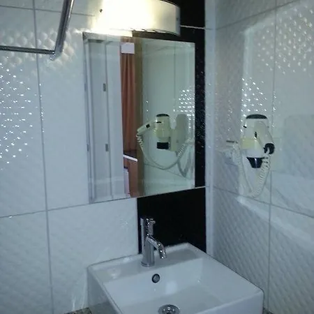 מלון Atalla 3*