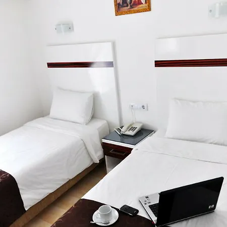 Hotell Atalla 3*